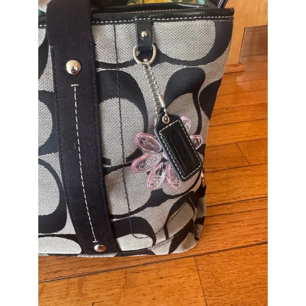 Auth COACH Daisy Signature C Tote F16559 black gray Jacquard Patent Tote (170